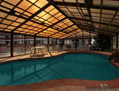 Hotel Surestay By Western Downtown 3*